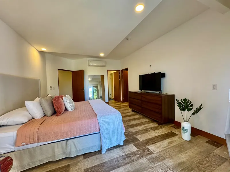 King bedroom